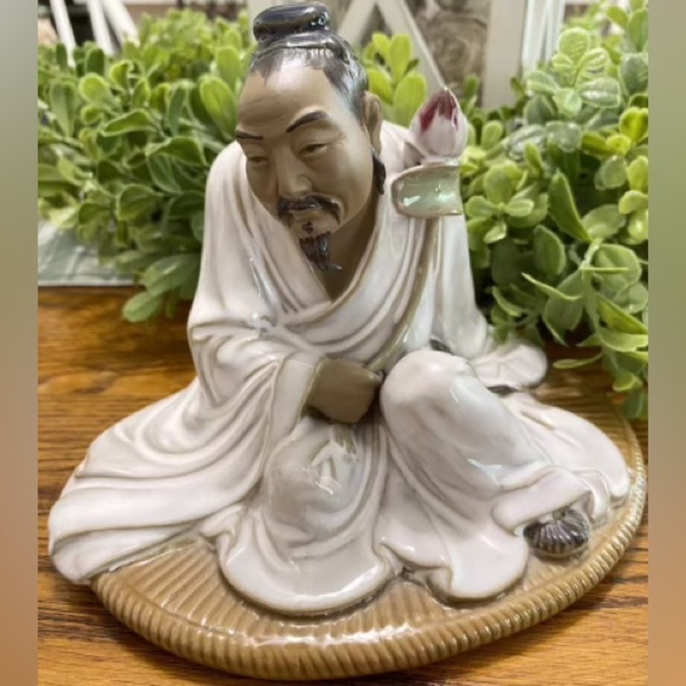 Vintage Chinese‎ Mud Figure Figurine Asian Poet with Lotus Flower